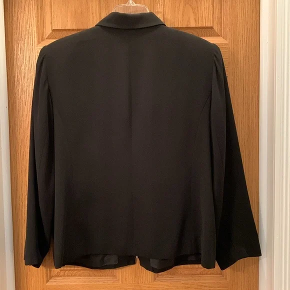 Modest ConradC Woman dressy long sleeve black jacket - Picture 2 of 10
